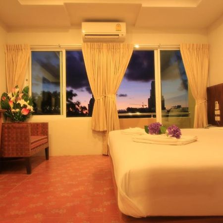 Good Nice 2 Guesthouse Patong Exterior foto