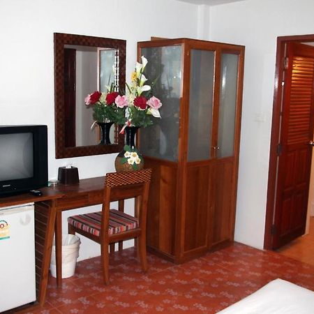 Good Nice 2 Guesthouse Patong Exterior foto