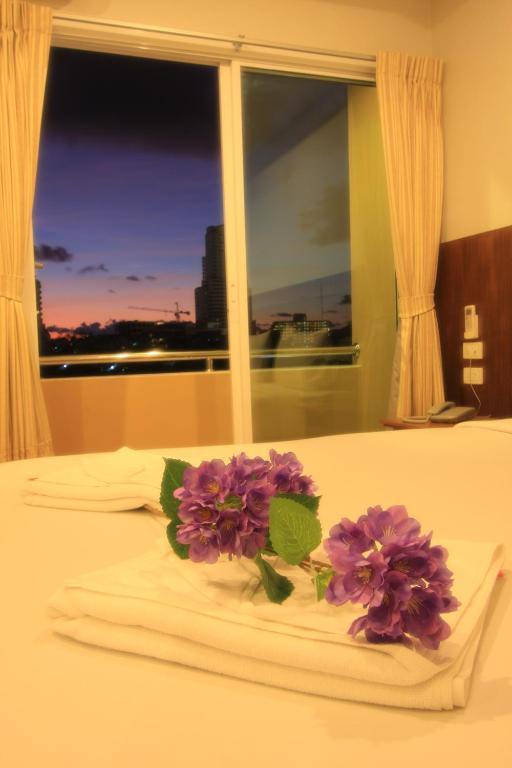 Good Nice 2 Guesthouse Patong Exterior foto