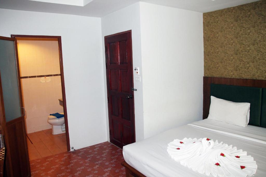 Good Nice 2 Guesthouse Patong Zimmer foto