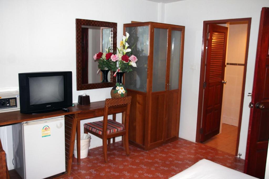 Good Nice 2 Guesthouse Patong Exterior foto
