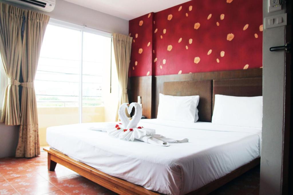 Good Nice 2 Guesthouse Patong Exterior foto