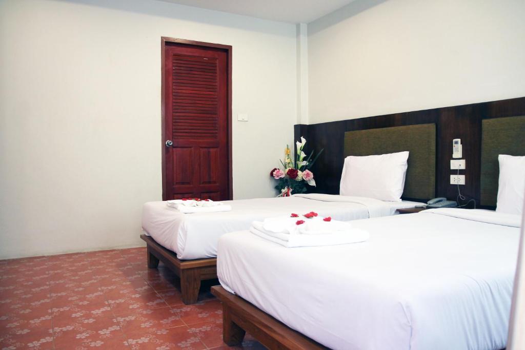 Good Nice 2 Guesthouse Patong Exterior foto