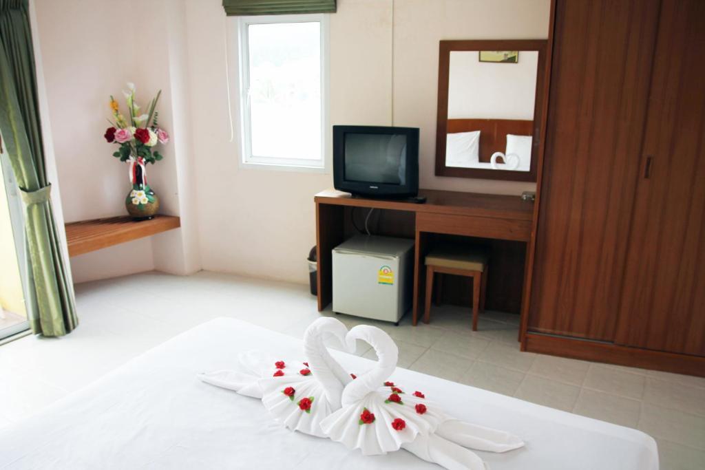 Good Nice 2 Guesthouse Patong Exterior foto