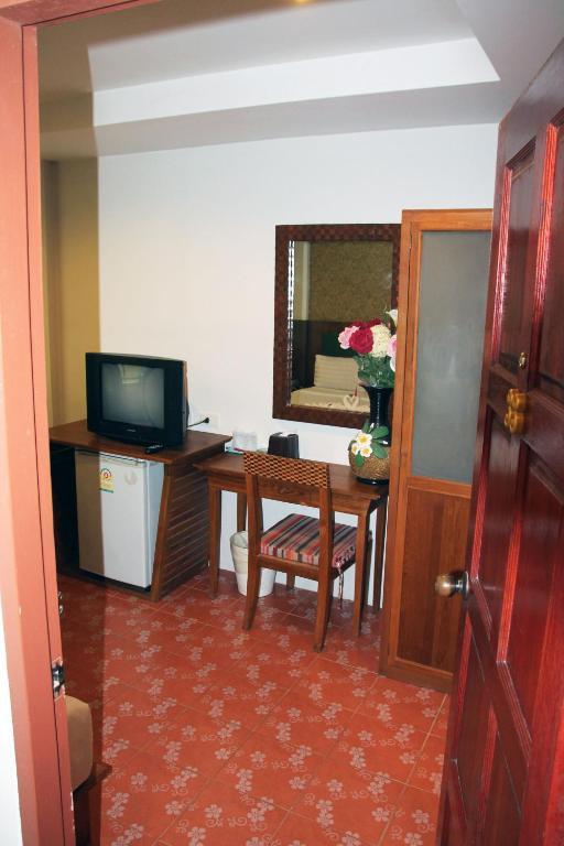 Good Nice 2 Guesthouse Patong Exterior foto