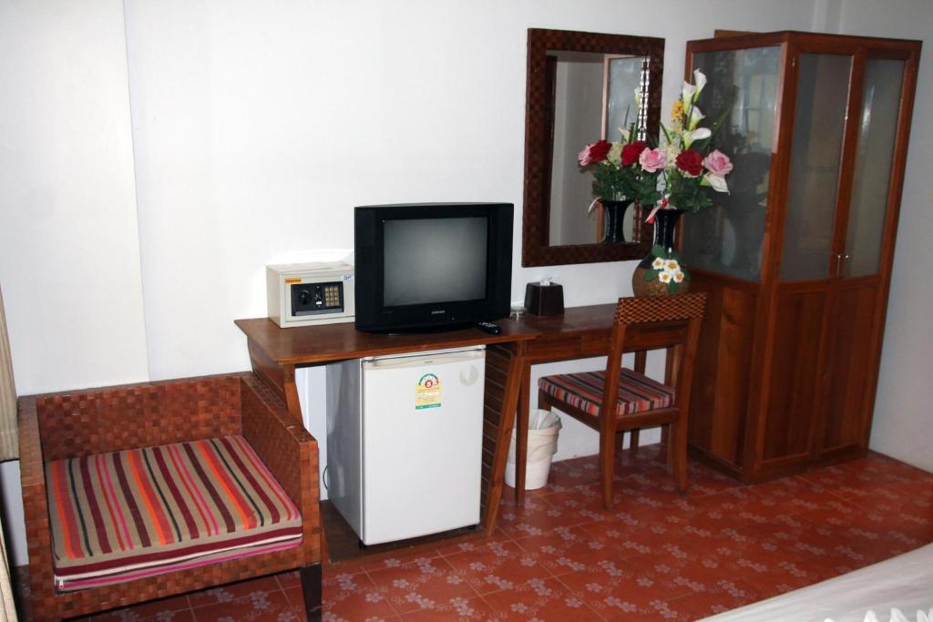 Good Nice 2 Guesthouse Patong Exterior foto