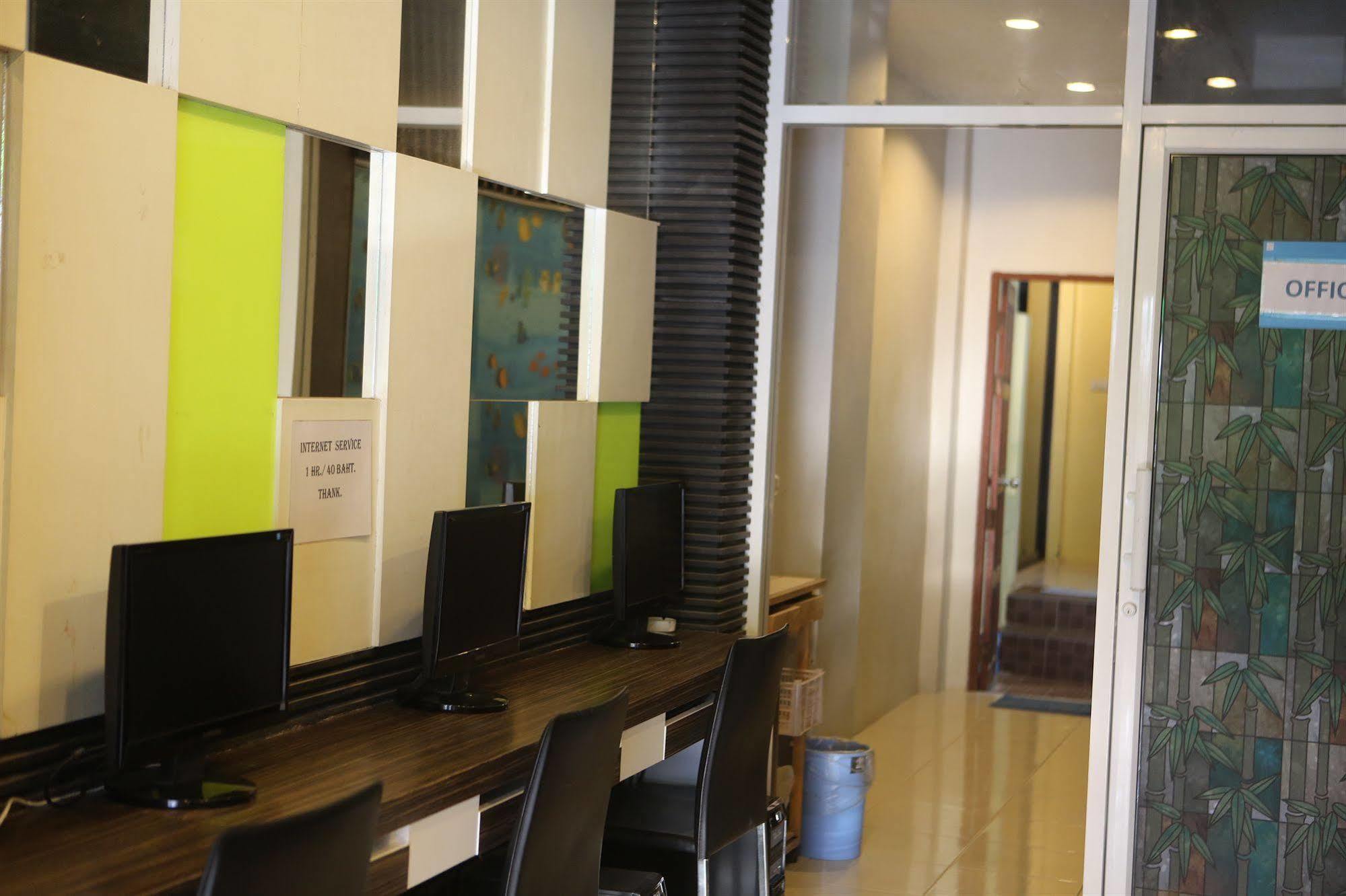 Good Nice 2 Guesthouse Patong Exterior foto